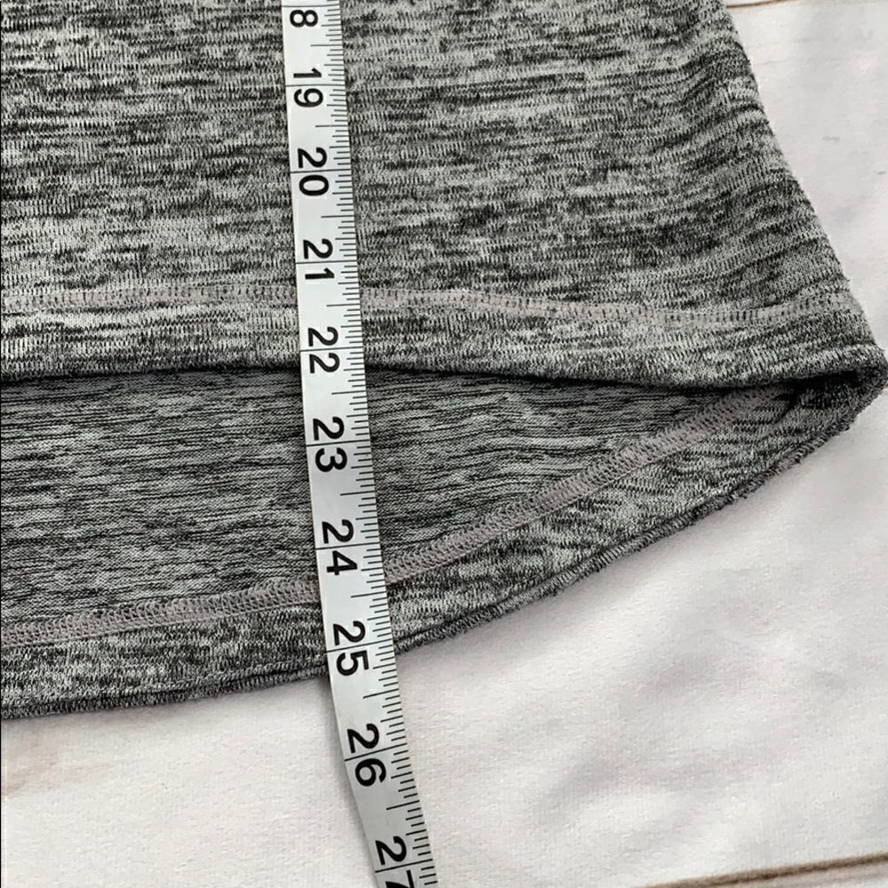 Athleta High Low Long Sleeved Top - Picture 9 of 9